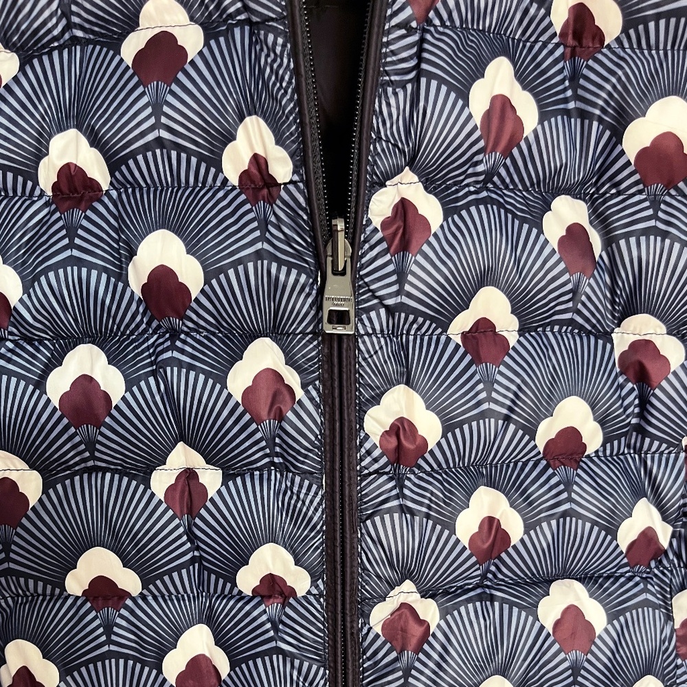 Reversible Puffer Coat - Picture 6 of 10